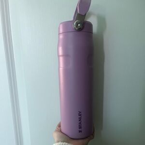 Stanley Lavender Hydration Bottle
